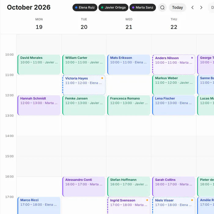 Viewings for the week of October 19, one colour per agent; Anders Nilsson on Thursday at 10:00 with Marta, still dashed.